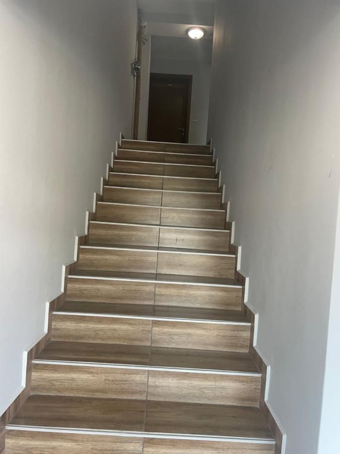 Teddy Apartment Veliko Tŭrnovo Exterior foto